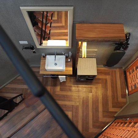 1969 Business Suites @ Ipoh Garden Екстер'єр фото