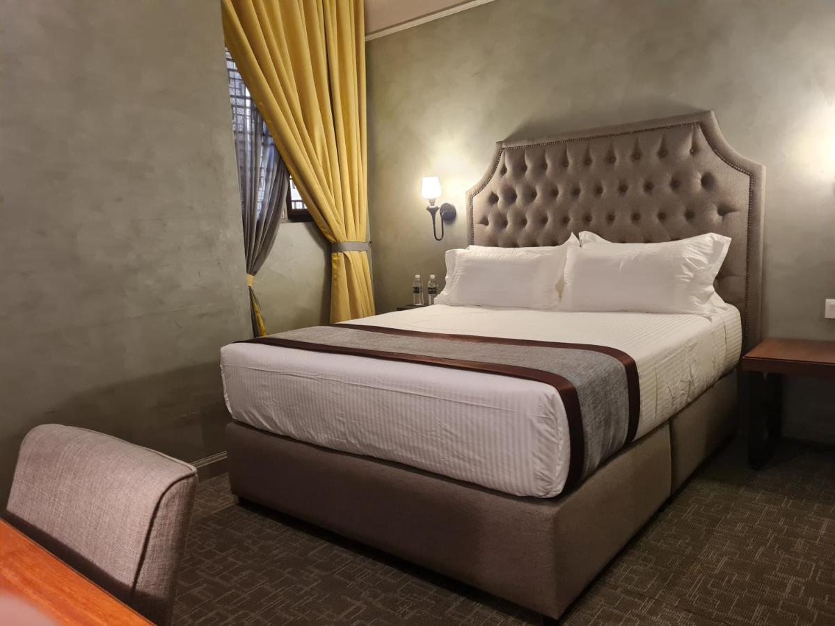 1969 Business Suites @ Ipoh Garden Екстер'єр фото