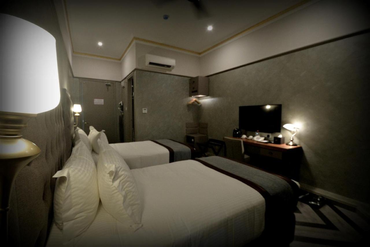 1969 Business Suites @ Ipoh Garden Екстер'єр фото