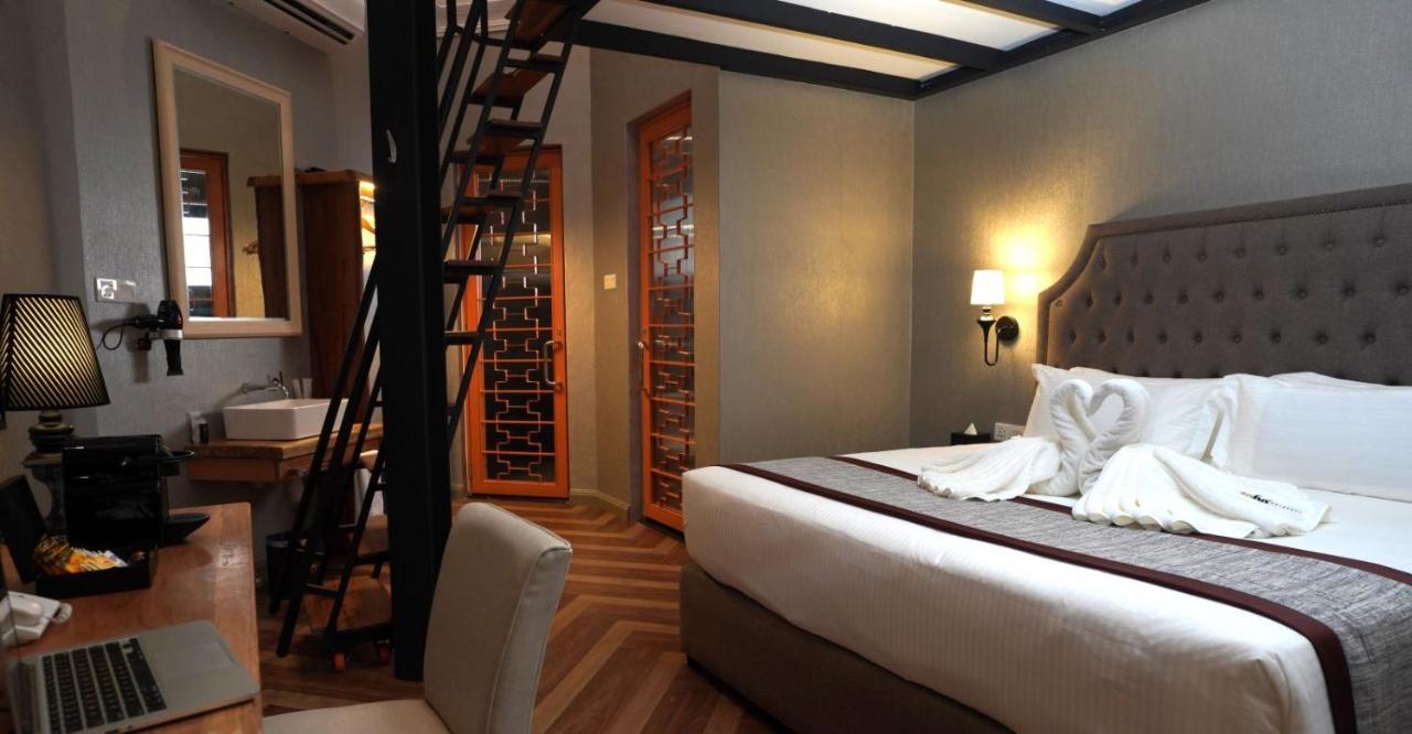 1969 Business Suites @ Ipoh Garden Екстер'єр фото
