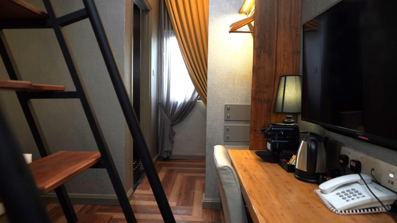 1969 Business Suites @ Ipoh Garden Екстер'єр фото