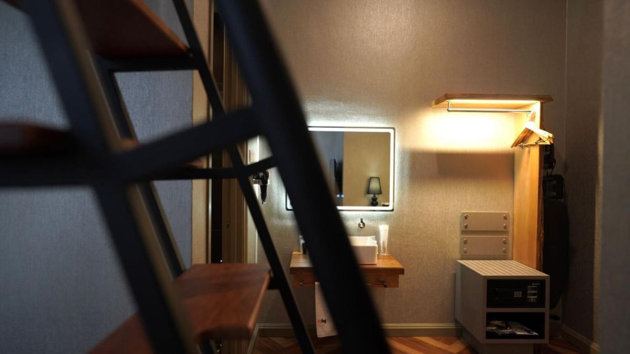 1969 Business Suites @ Ipoh Garden Екстер'єр фото